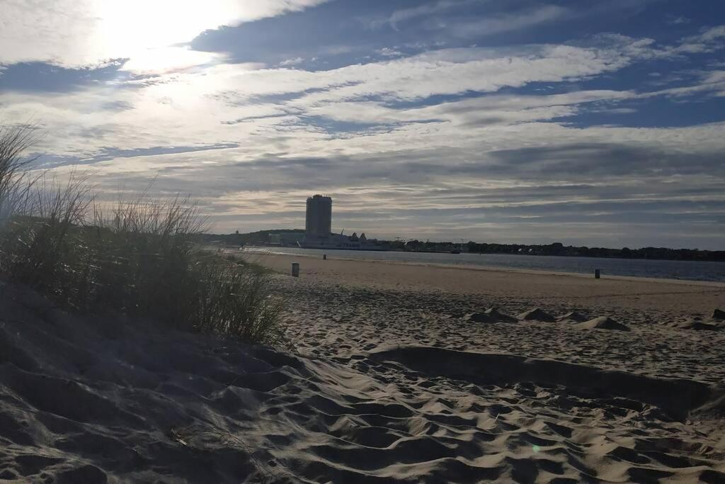 Traveloge Mit Schwimmbad Und Sauna Lübeck Exterior foto